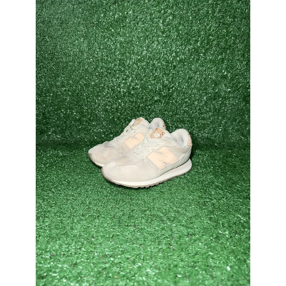 New Balance 237 Toddler Size 9C Beige Slip On Walking Shoes Comfort Sneakers